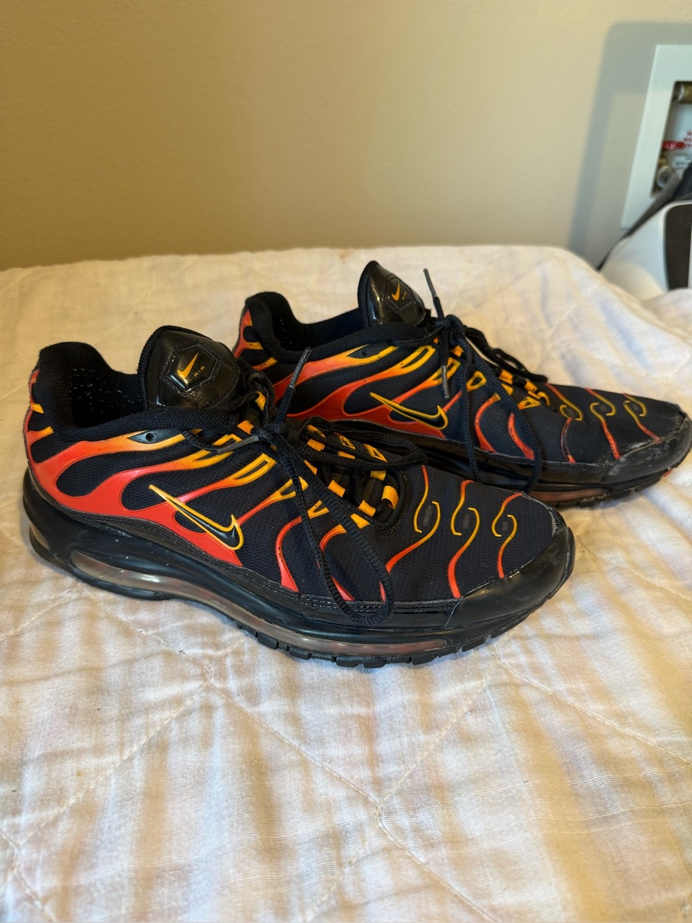 Nike Max Air 97 “Shock Orange” Men’s Size 11 Athletic Sneakers